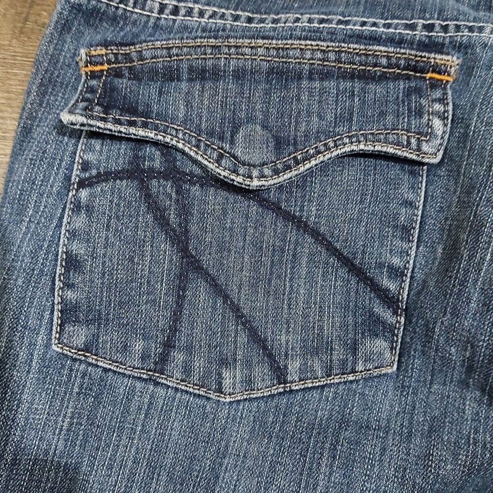 NY&C Brand Women's Flare Jeans Size 8 Wash Denim - Picture 5 of 14